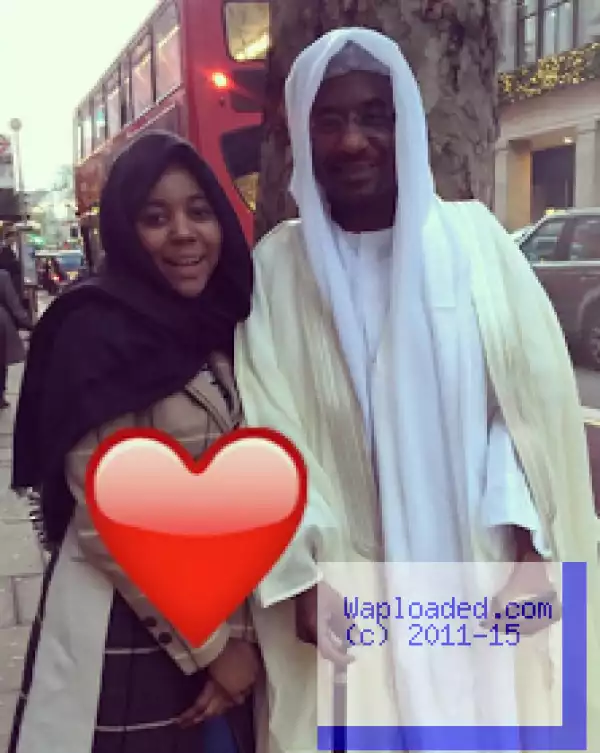 Photos: Emir Of Kano Strikes Pose With His Wives & Daughters In New Photos